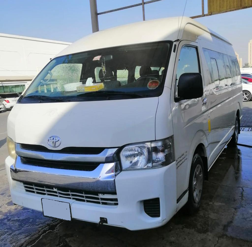 13-Seater HiAce Van For Dubai City Tour 